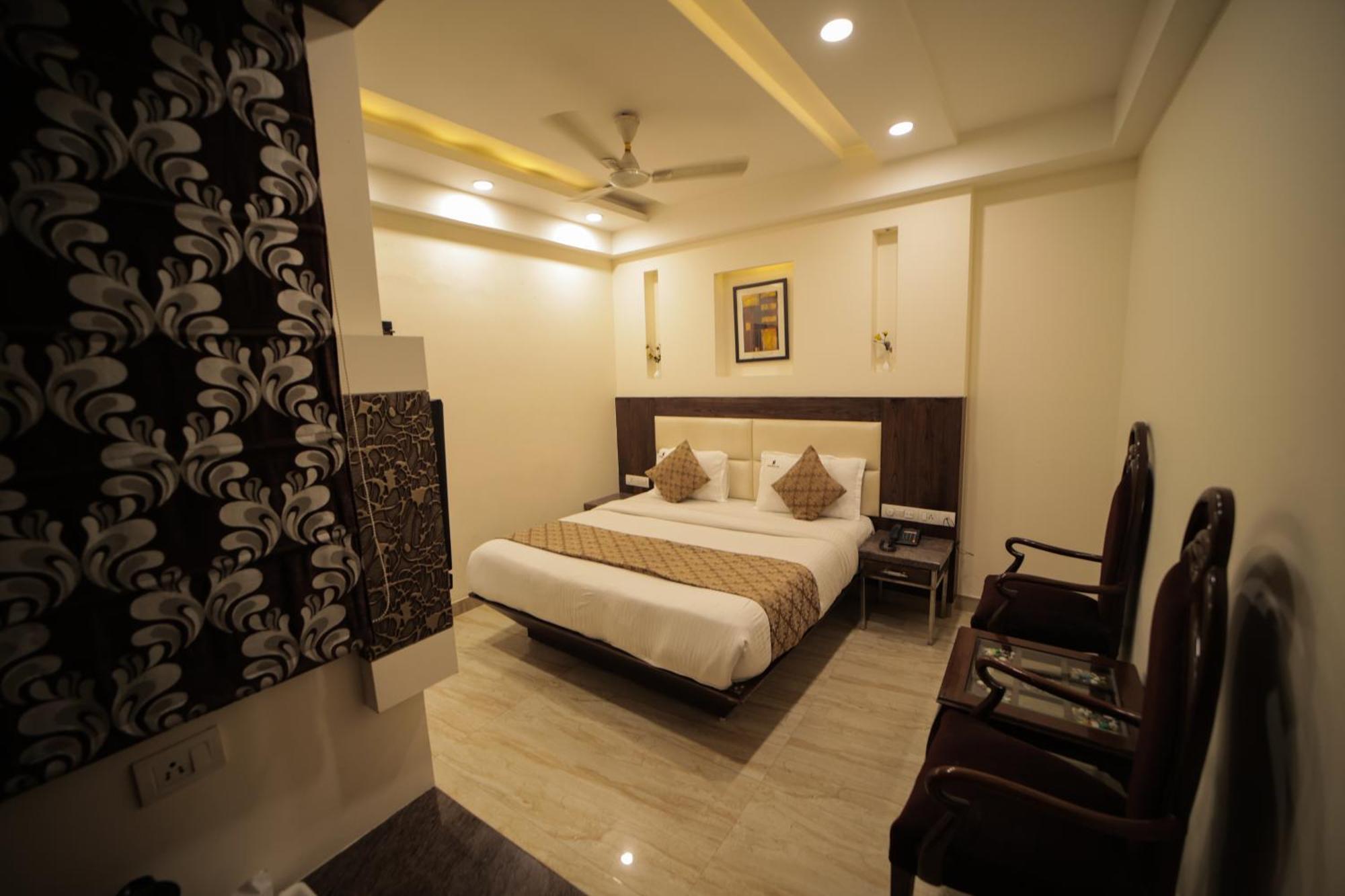 Hotel Stay Well Dx New Delhi Exterior photo